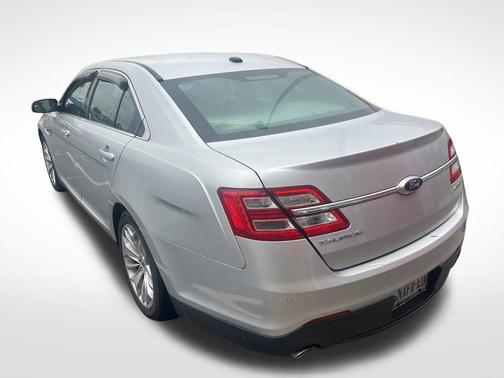 Ingot Silver 2016 Ford Taurus Limited