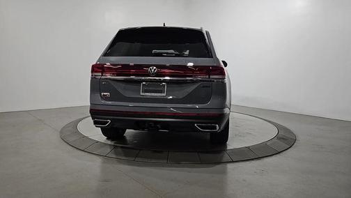 Pure Gray 2026 Volkswagen Atlas 2.0T SEL