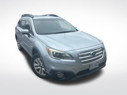 Ice Silver Metallic 2015 Subaru Outback 2.5i Premium