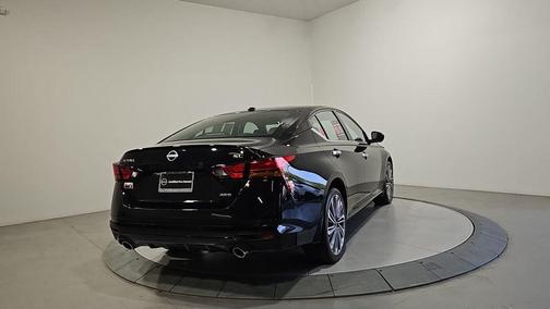 2024 Nissan Altima 2.5 SL