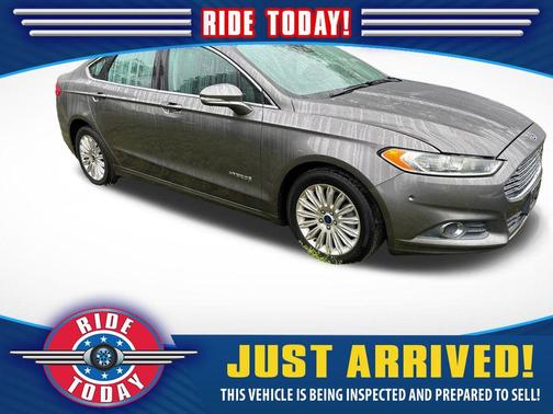 2013 Ford Fusion Hybrid SE