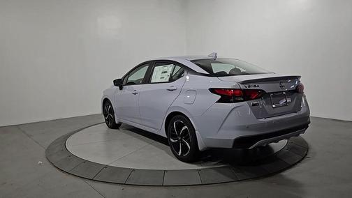 2025 Nissan Versa 1.6 SR