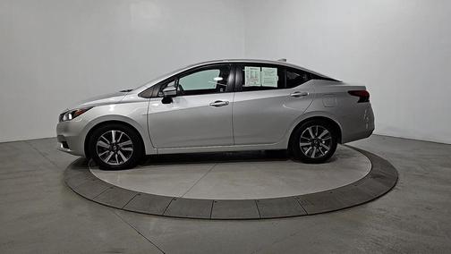 2020 Nissan Versa 1.6 SV