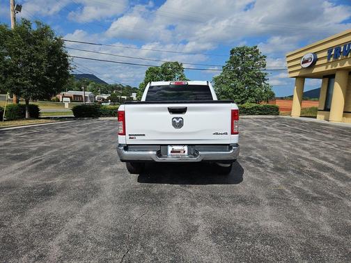 Bright White Clearcoat 2023 RAM 1500 Big Horn
