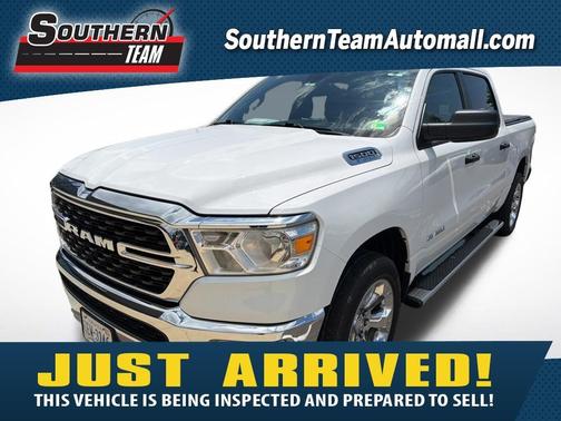 Bright White Clearcoat 2023 RAM 1500 Big Horn