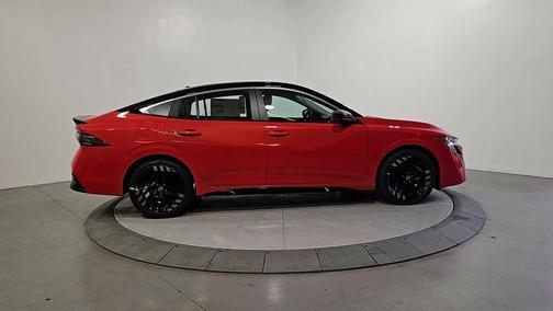 2t Emb Blk Roof 2026 Nissan Sentra SR