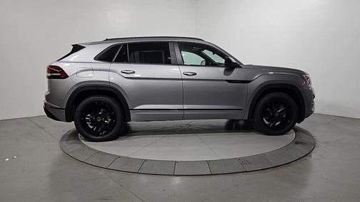 2026 Volkswagen Atlas Cross Sport 2.0T SEL R-Line Black