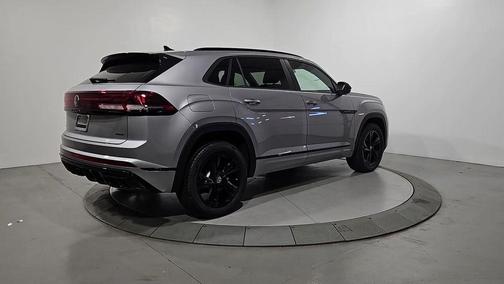 2026 Volkswagen Atlas Cross Sport 2.0T SEL R-Line Black