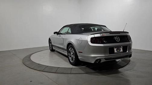 Ingot Silver Metallic 2014 Ford Mustang V6 Premium