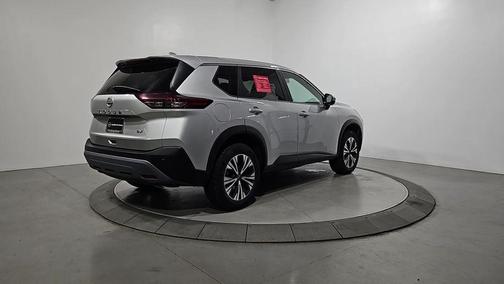 Brilliant Silver Metallic 2023 Nissan Rogue SV