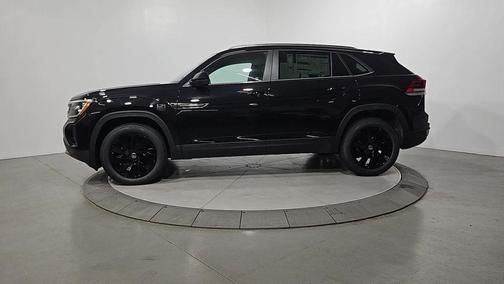 Deep Black Pearl Effect 2026 Volkswagen Atlas Cross Sport 2.0T SE W/TECHNOLOGY
