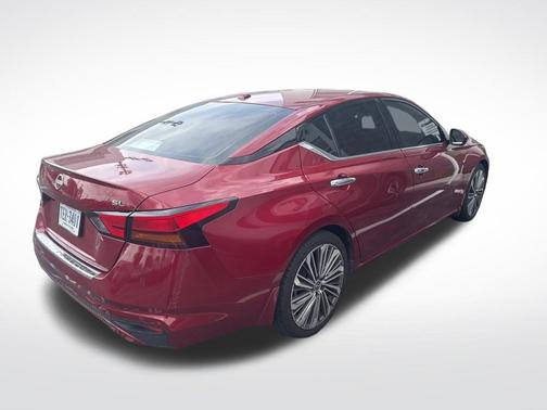 Scarlet Ember 2023 Nissan Altima 2.5 SL
