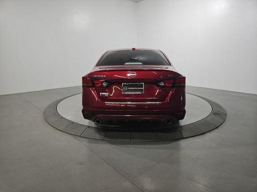 Scarlet Ember 2023 Nissan Altima 2.5 SL