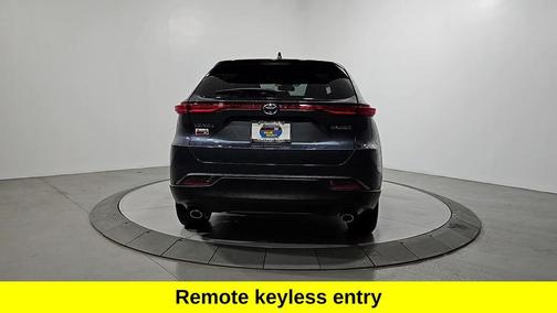 2022 Toyota Venza LE