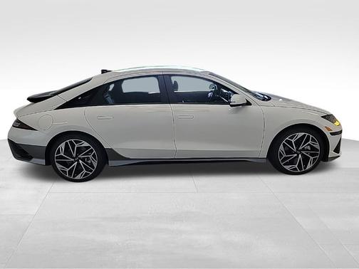 2023 Hyundai IONIQ 6 SEL
