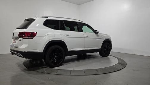Pure White 2019 Volkswagen Atlas SEL