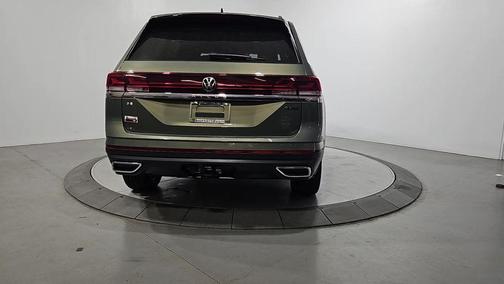 Green 2026 Volkswagen Atlas 2.0T SE W/TECHNOLOGY