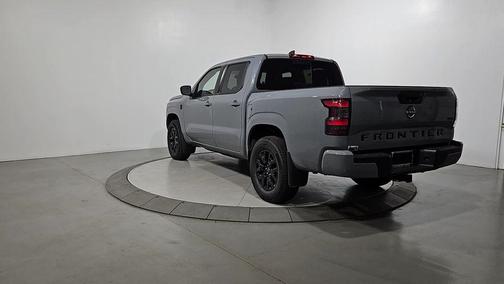 Boulder Gray Metallic 2026 Nissan Frontier SV