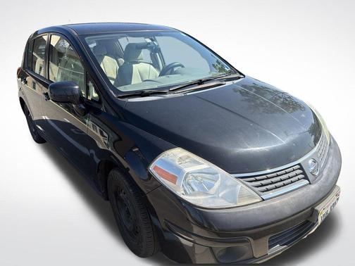 Super Black 2007 Nissan Versa 1.8 S