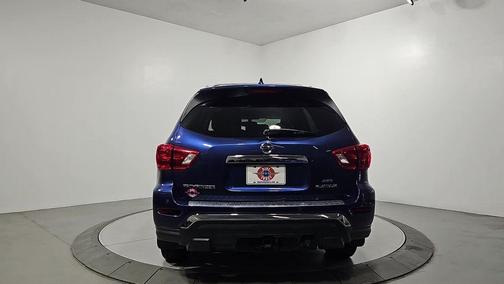 2019 Nissan Pathfinder Platinum