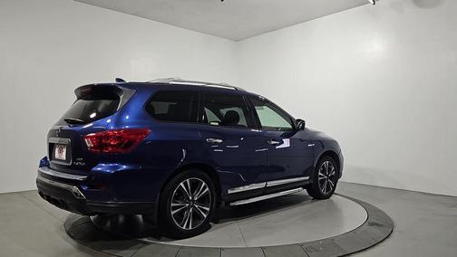 2019 Nissan Pathfinder Platinum