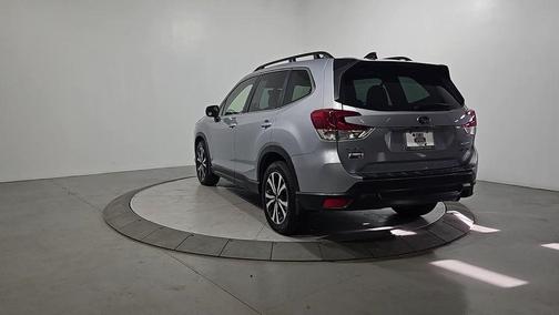 Ice Silver Metallic 2024 Subaru Forester Limited