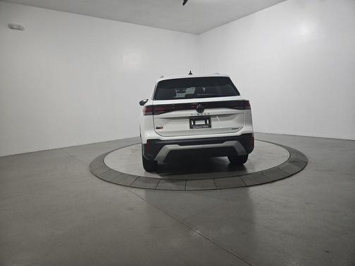 Pure White 2026 Volkswagen Tiguan 2.0T S