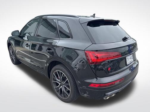 Mythos Black Metallic 2025 Audi SQ5 3.0T Premium Plus