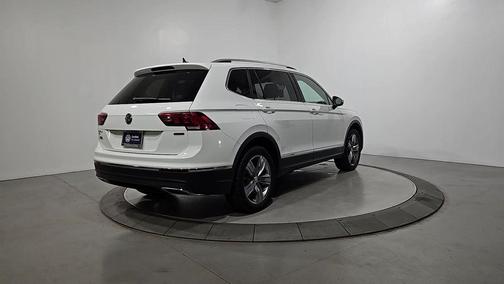 Pure White 2020 Volkswagen Tiguan 2.0T SEL