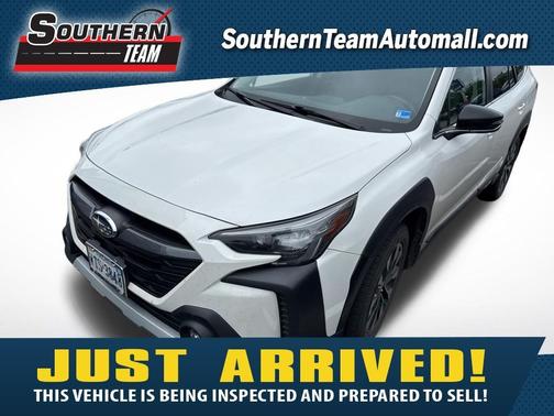Crystal White Pearl 2023 Subaru Outback Limited XT