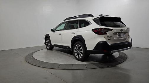 Crystal White Pearl 2023 Subaru Outback Limited XT