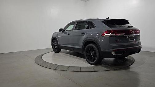 Pure Gray 2026 Volkswagen Atlas Cross Sport 2.0T SE W/TECHNOLOGY