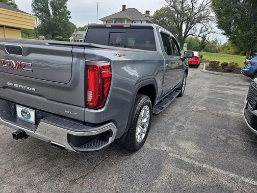 2021 GMC Sierra 1500 SLT
