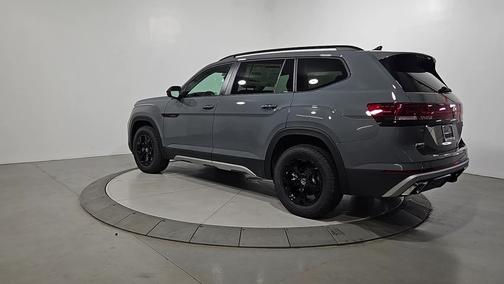 Pure Gray 2026 Volkswagen Atlas 2.0T Peak Edition