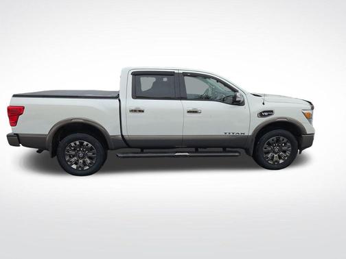 2017 Nissan Titan Platinum Reserve