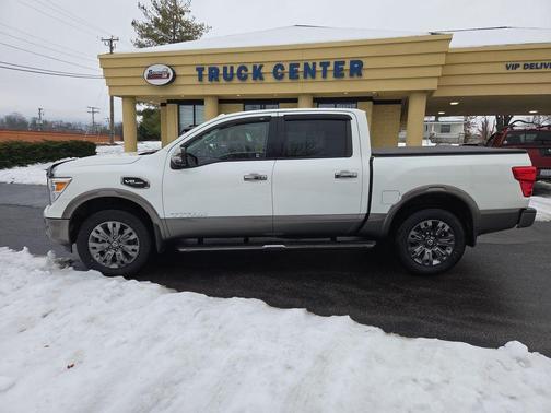 2017 Nissan Titan Platinum Reserve