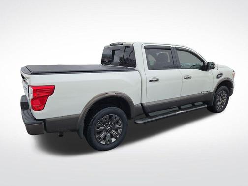 2017 Nissan Titan Platinum Reserve