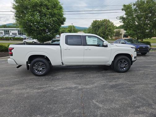 Glacier White 2026 Nissan Frontier SV