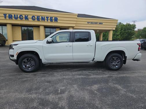 Glacier White 2026 Nissan Frontier SV
