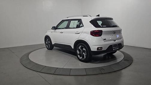 2021 Hyundai VENUE SEL