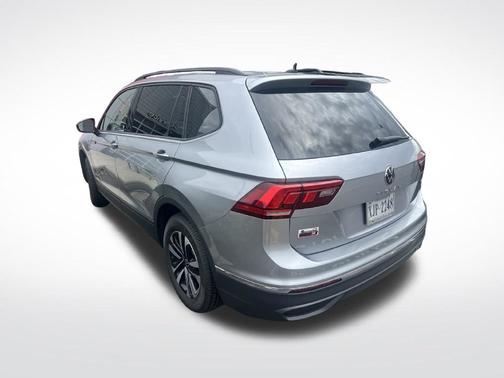 Pyrite Silver Metallic 2024 Volkswagen Tiguan 2.0T S