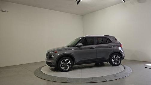 2021 Hyundai VENUE SEL