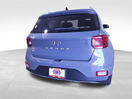 2021 Hyundai VENUE SEL