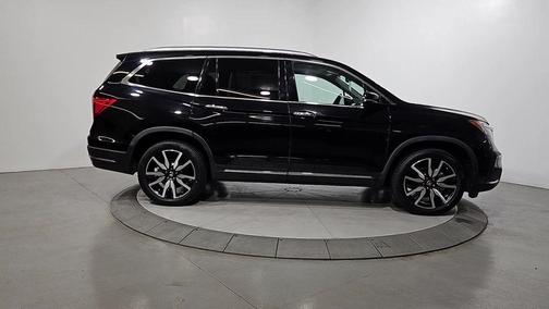 2021 Honda Pilot Touring 8-Passenger