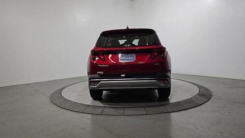 Red 2025 Hyundai TUCSON SE