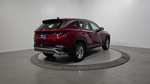 Red 2025 Hyundai TUCSON SE