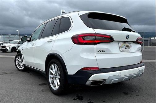 2022 BMW X5 PHEV xDrive45e