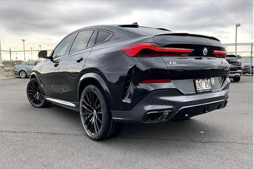 2023 BMW X6 M50i