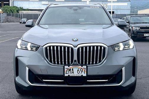 Grey 2025 BMW X5 sDrive40i
