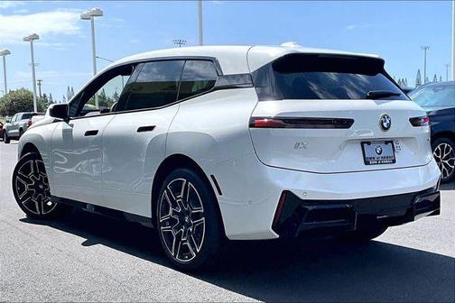 2026 BMW iX xDrive45